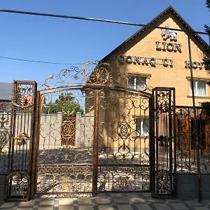 Отель Lion